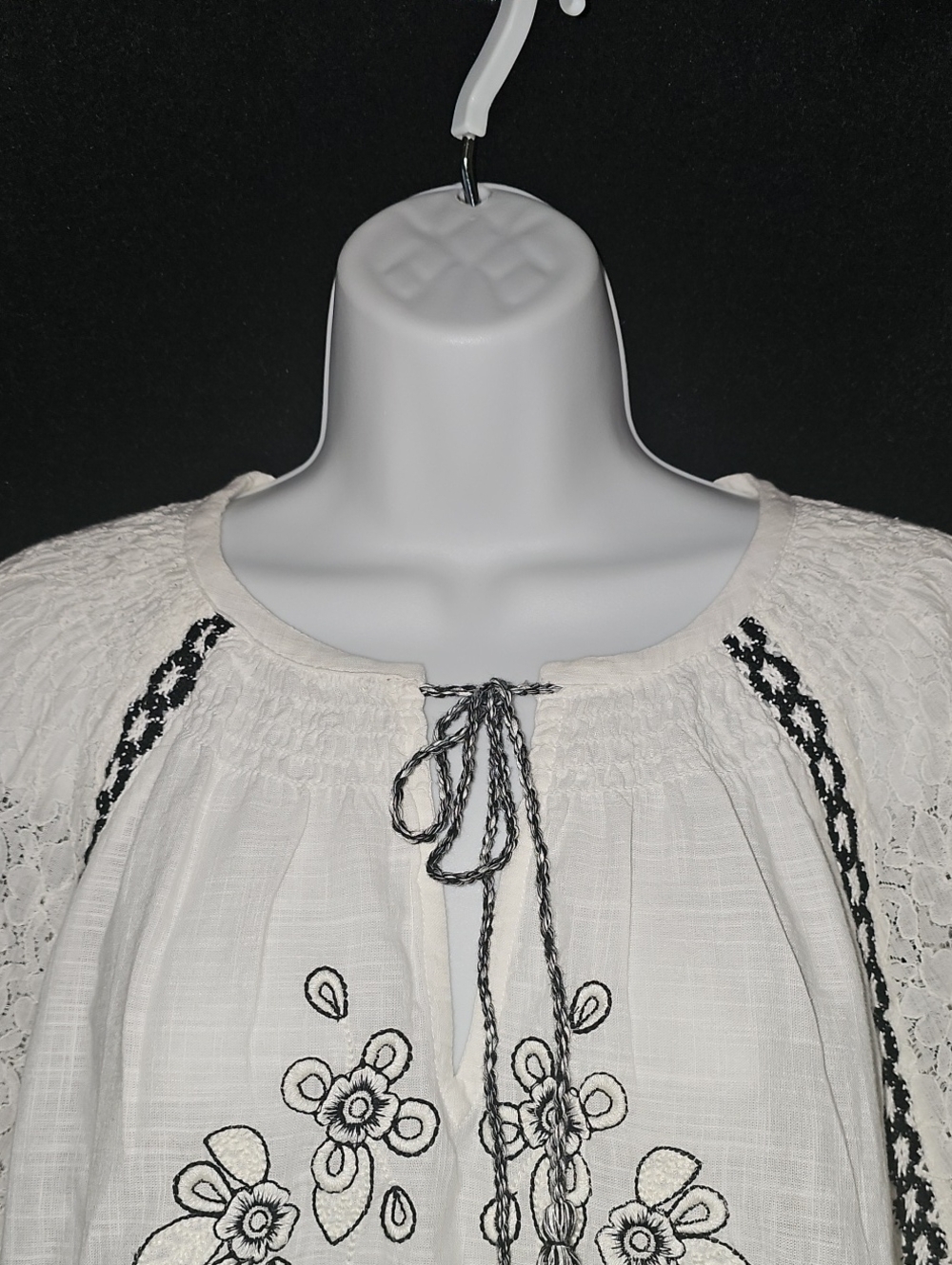 Calligraphie Boho Top - Picture 2 of 11